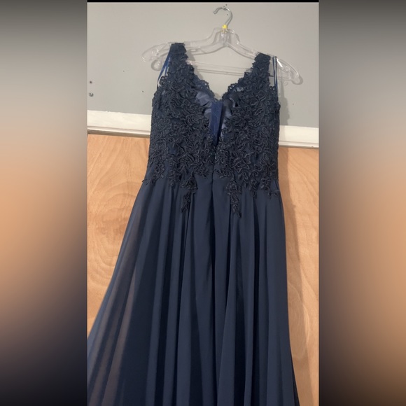Elegant navy blue prom dress - Picture 3 of 3